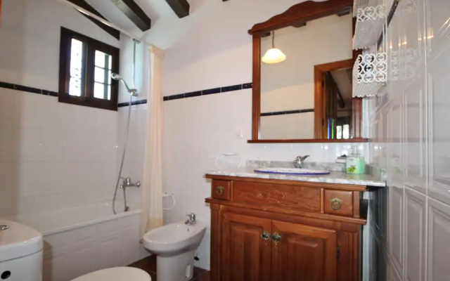 1075 Villa Rosa