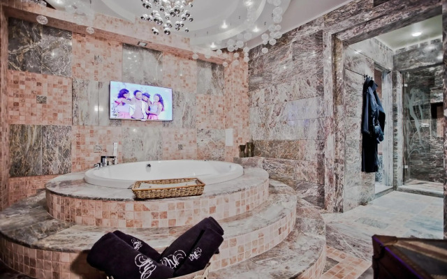 Royal Castle Design & SPA Hotel