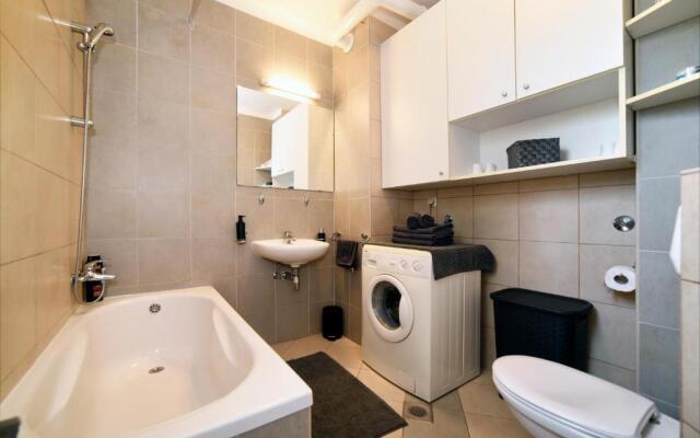 Corner Apartment