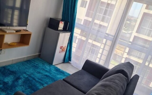 Lux Suites Racecourse Studio Apartments