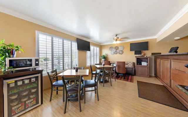 Best Western Hanford Inn