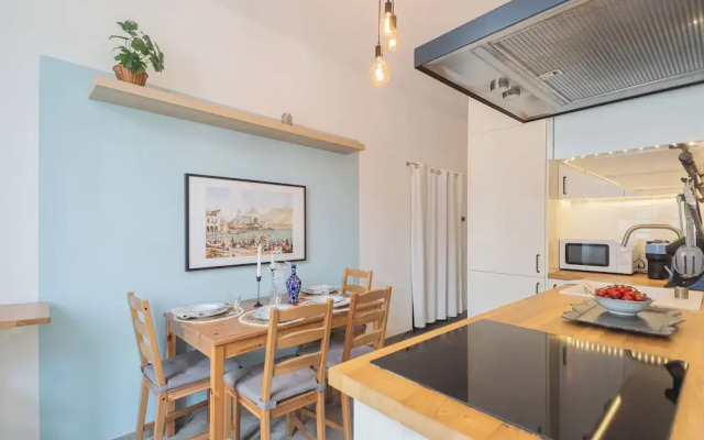 Old Court Hideaway by Rent all Como