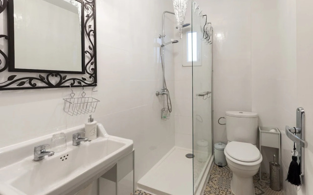 Samba in Gandia With 3 Bedrooms and 1 Bathrooms