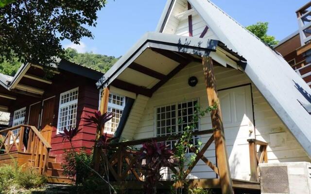 Lake-House Resort
