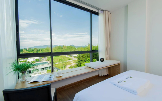 Hill Myna Condotel – Guest Rooms – Phuket Town