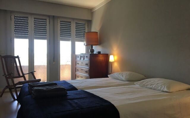 Lisbon Luxe Spacious Flat