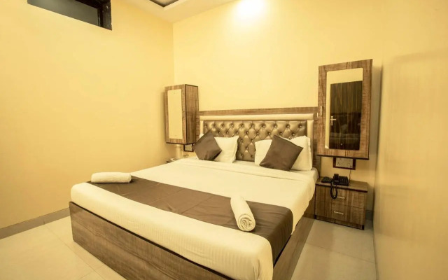 Hotel Apsara Near JJ Hospital