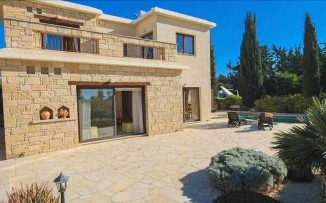 Villa Camelot