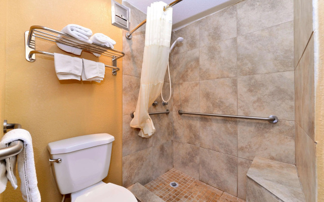 Americas Best Value Inn Schulenburg