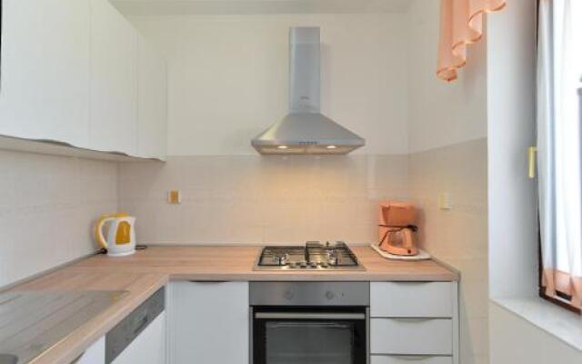 Apartment Gracijela 827