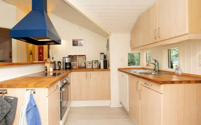 8 Person Holiday Home in Martofte