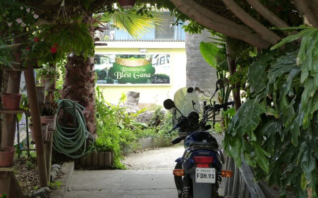 Hostal Blest Gana