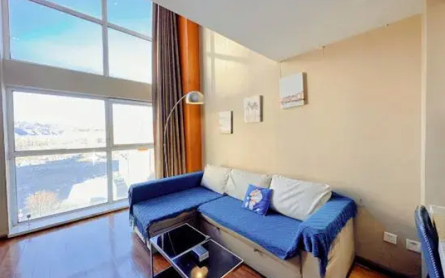 XueZhongYu Loft International Apartment