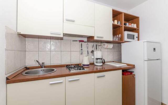 Apartments Dinko