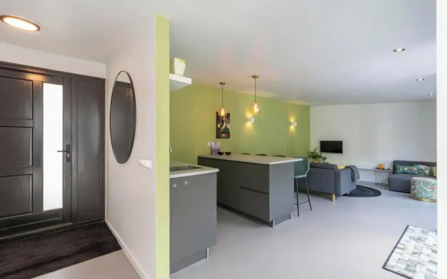 Lovely Bunglow With Patio