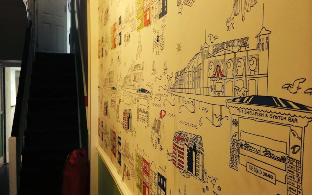 The Grapevine Seafront - Hostel