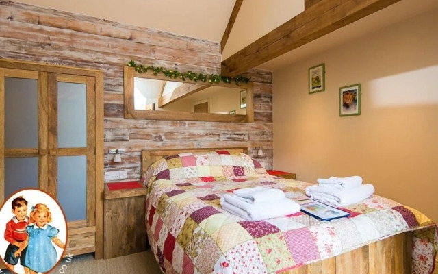 Widbrook Barns