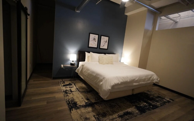 424 Gold Way- 3Bed/2Bath Apartment