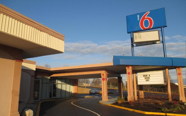 Motel 6 Greensboro