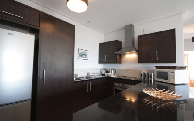 Manhattan 808 by CTHA