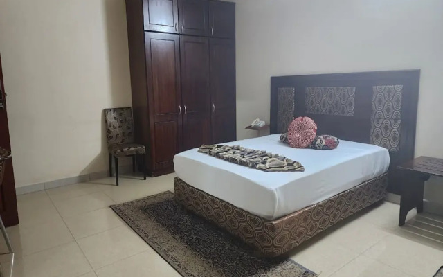 The Golden Pigeon Hotel And Spa