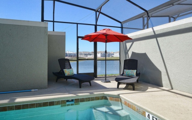 Storey Lake 4 Bedroom Townhome w Splashpool - 1625ST