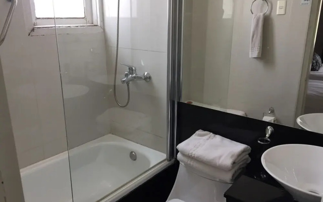 WE Hotel