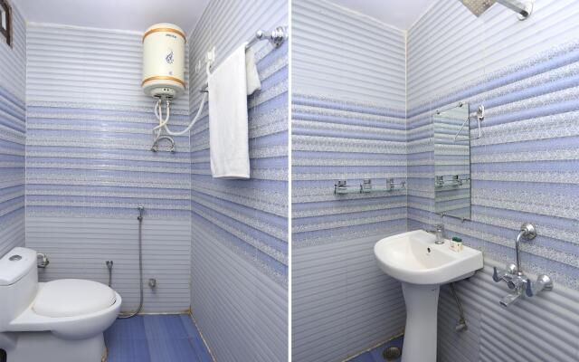 OYO 22662 Hotel Shivam