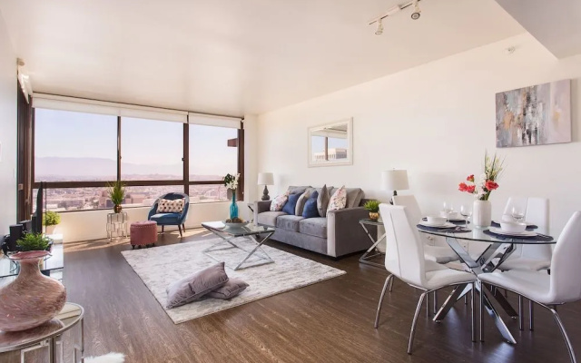 New Urban Downtown LA Luxury Apartment
