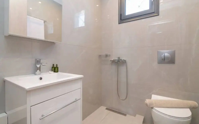Nimar Luxury Villa - Private Swimming Pool