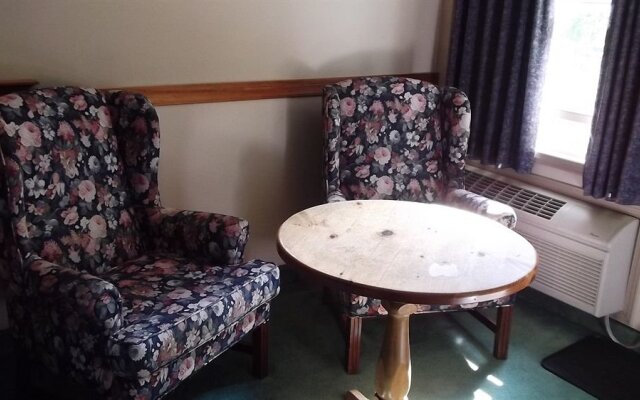 The Lake Of Bays Lodge