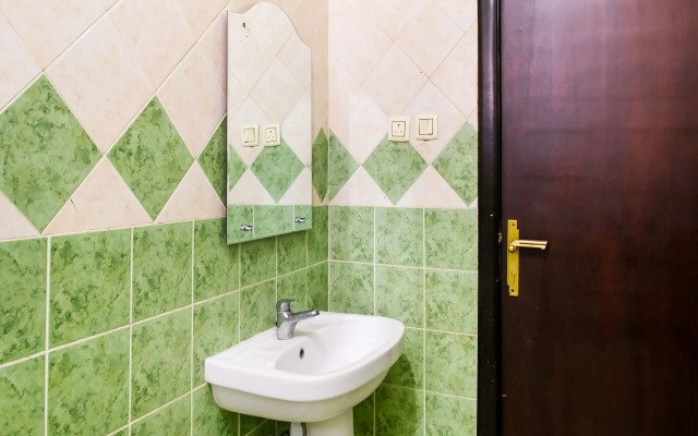 OYO 525 Rose Plaza 1