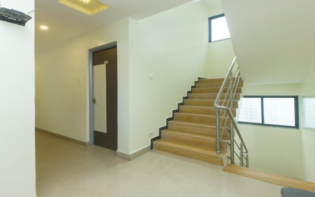 Hotel Shree Raj by OYO Rooms