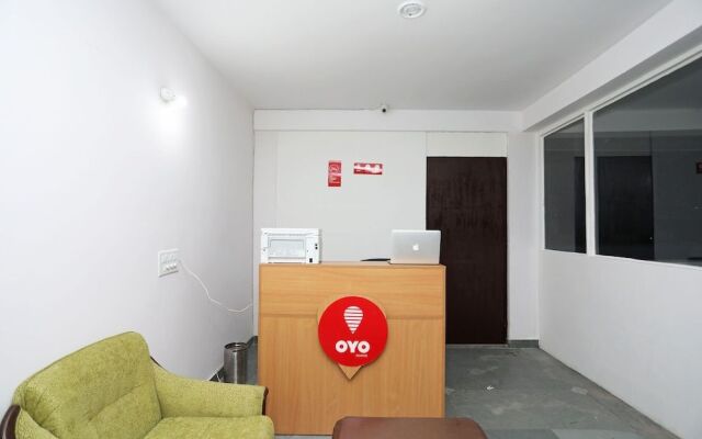OYO 11383 Hotel Go Rooms