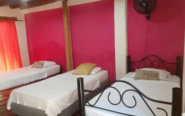 Hostal 4 Manzanas