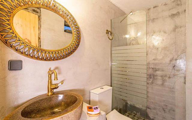 Perachori Boutique Studios in square