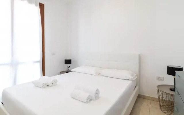 Xenia Boutique Tirso 2