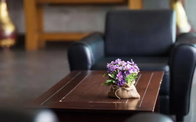 B2 Bangkok (Srinakarin)