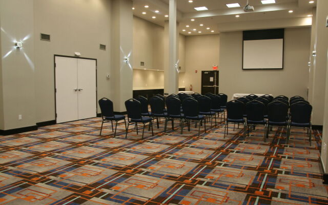 Holiday Inn Express & Suites San Antonio Medical-Six Flags by IHG