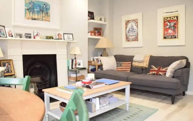 1 Bedroom Ladbroke Grove Flat