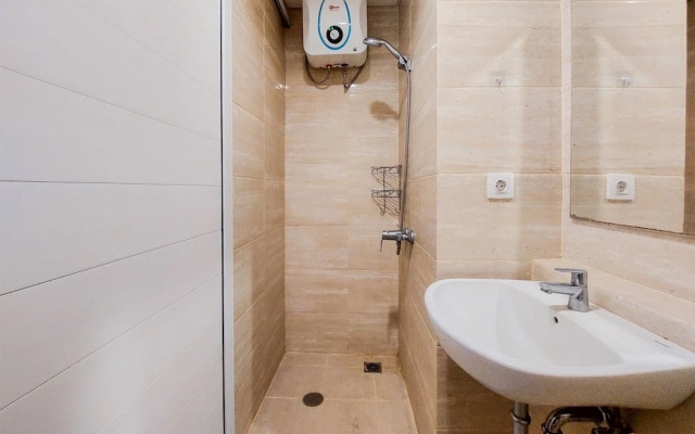 Serene Stay Studio Apartment at Springwood Residence