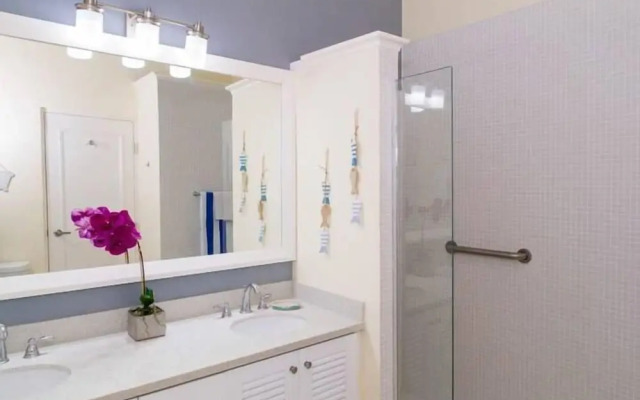 Coolshade Villa at Richmond