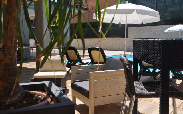 Green Park Hotel