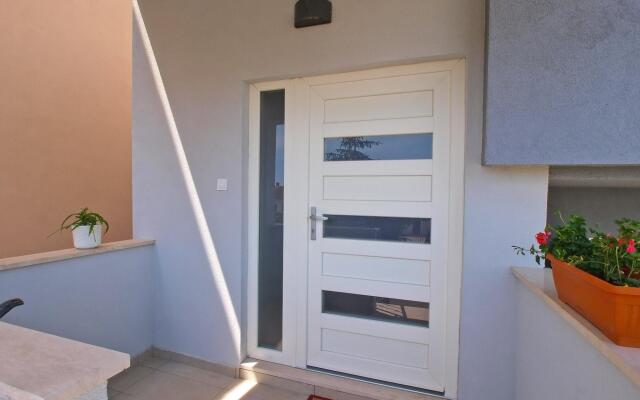 Apartment 1366