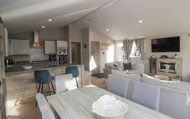 The Three Bears Lodge, Coniston Drive 11