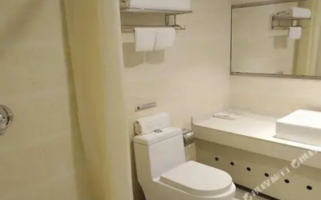 Super 8 by Wyndham Lanzhou Yong Chang Lu