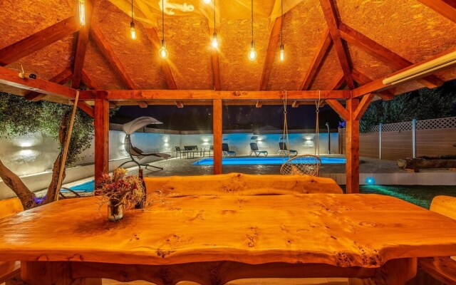 Stunning Apartment in Vrana With Wifi and 2 Bedrooms