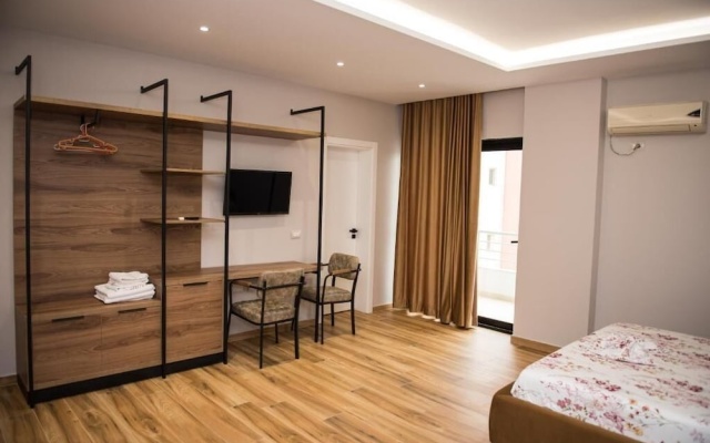 New Donantelo Hotel