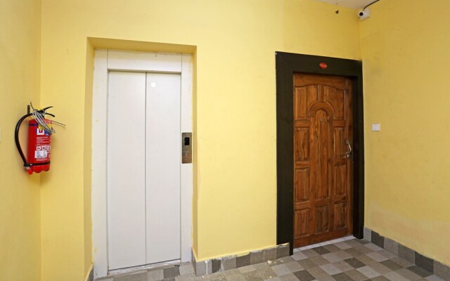 OYO 9842 Hotel Shibani & Suhani