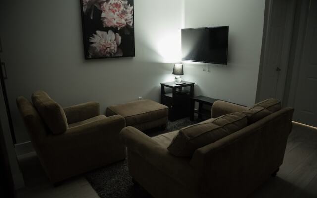 Furnished Downtown Toronto Suites